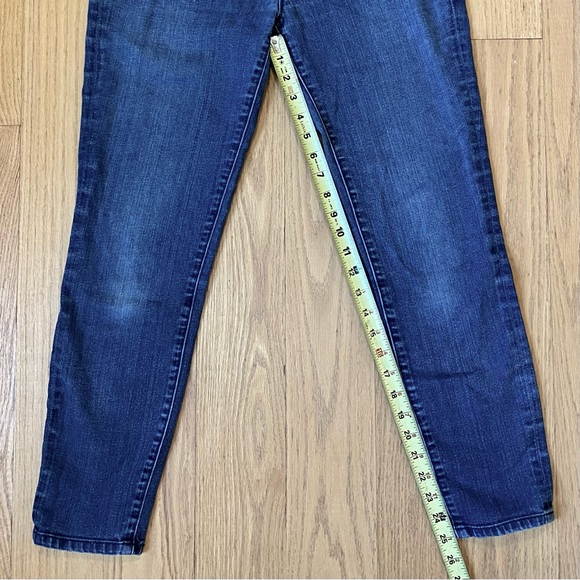 GAP Midrise Skinny Jeans - Picture 5 of 6